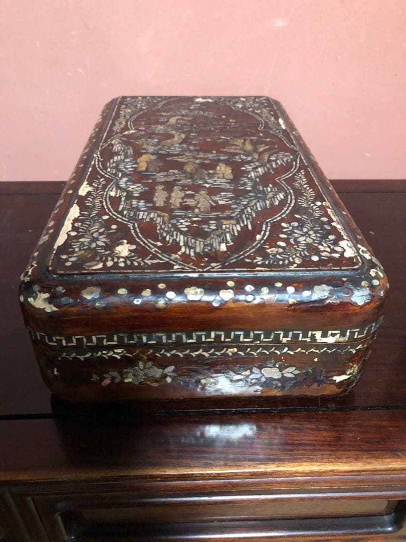 古格漂う唐物もしくは李朝の螺鈿細工文箱