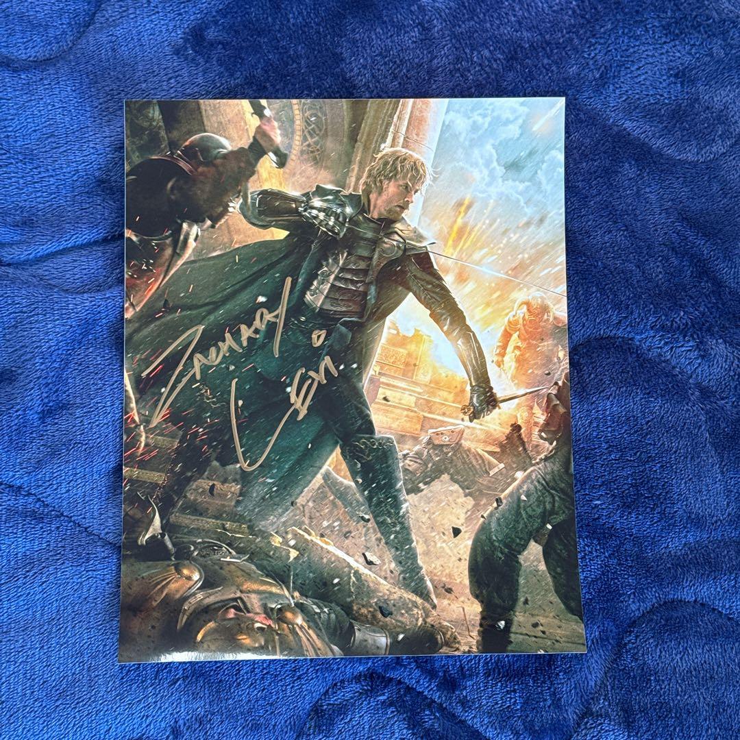 ザッカリーリーヴァイ　MCU グッズ　サイン　マイティソー　ファンドラル