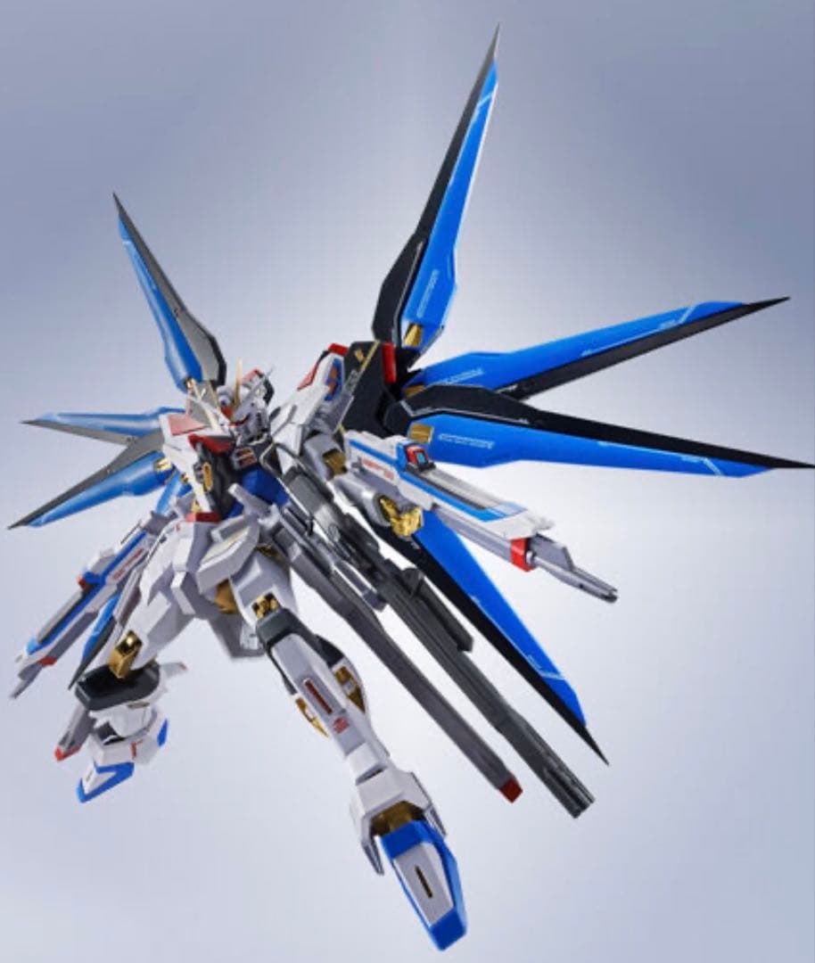 L ROBOT魂シリーズ ストライクフリーダムガンダムとエフェクトパーツ