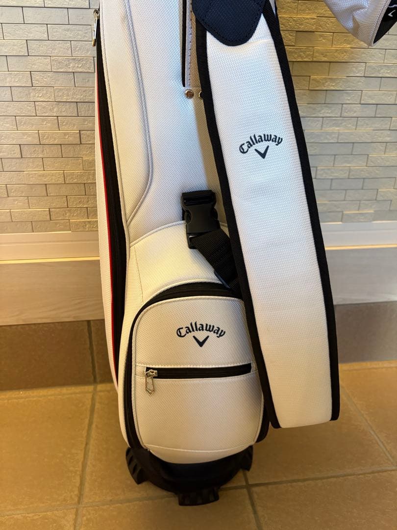 [美品]Callaway（キャロウェイ）スタンド式キャディバッグ ナイロン／軽量