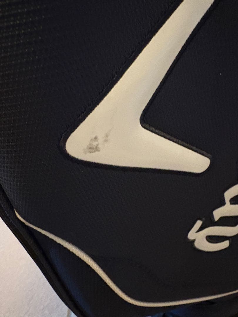 [美品]Callaway（キャロウェイ）スタンド式キャディバッグ ナイロン／軽量