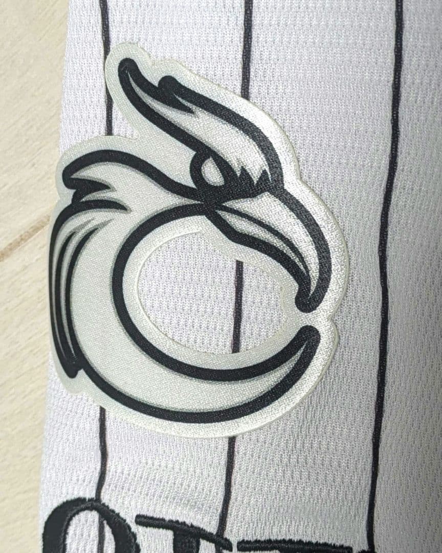 藤岡裕大　キャプテンマーク入り　千葉ロッテマリーンズ　レプリカユニホーム　ホーム