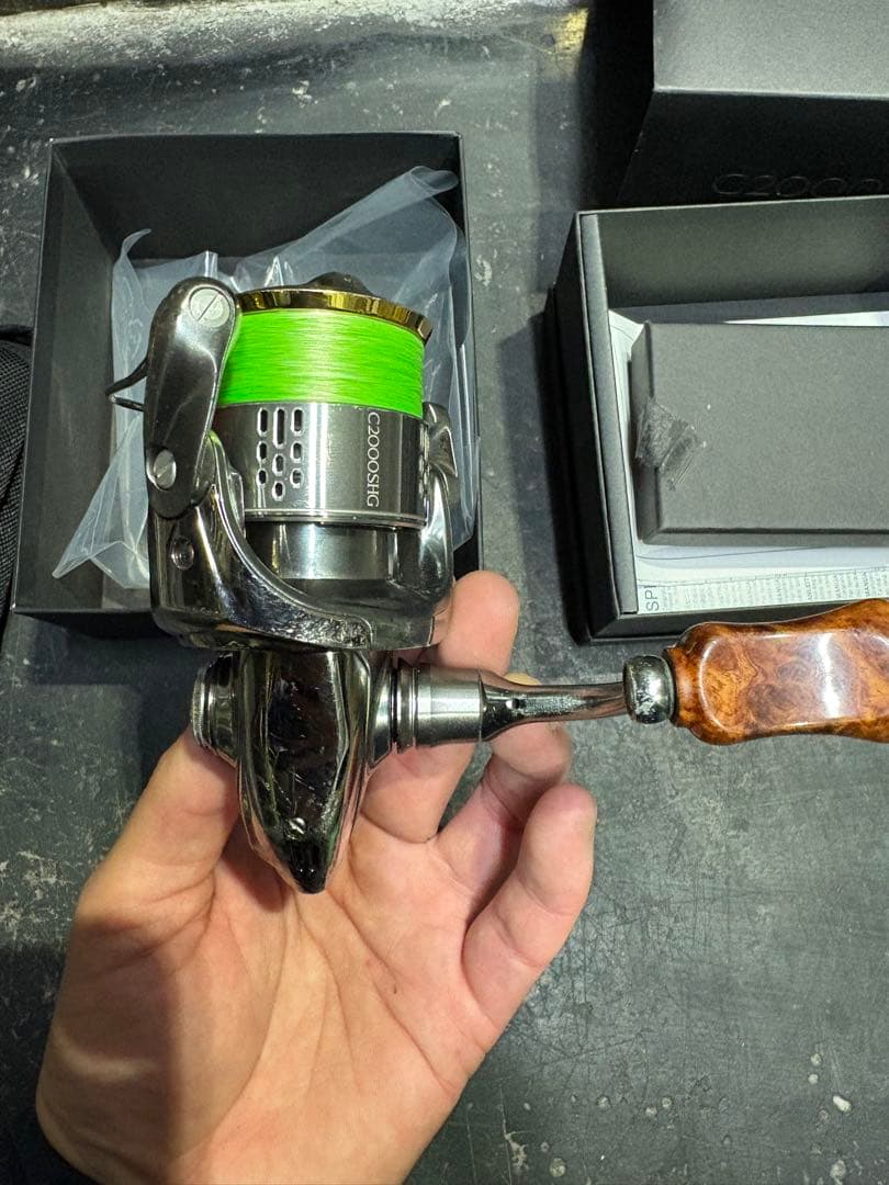 18STELLA C2000SHG スピニングリール