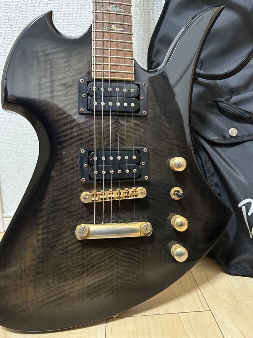 【ケース付】B.C.Rich Mocking Bird モッキンバード