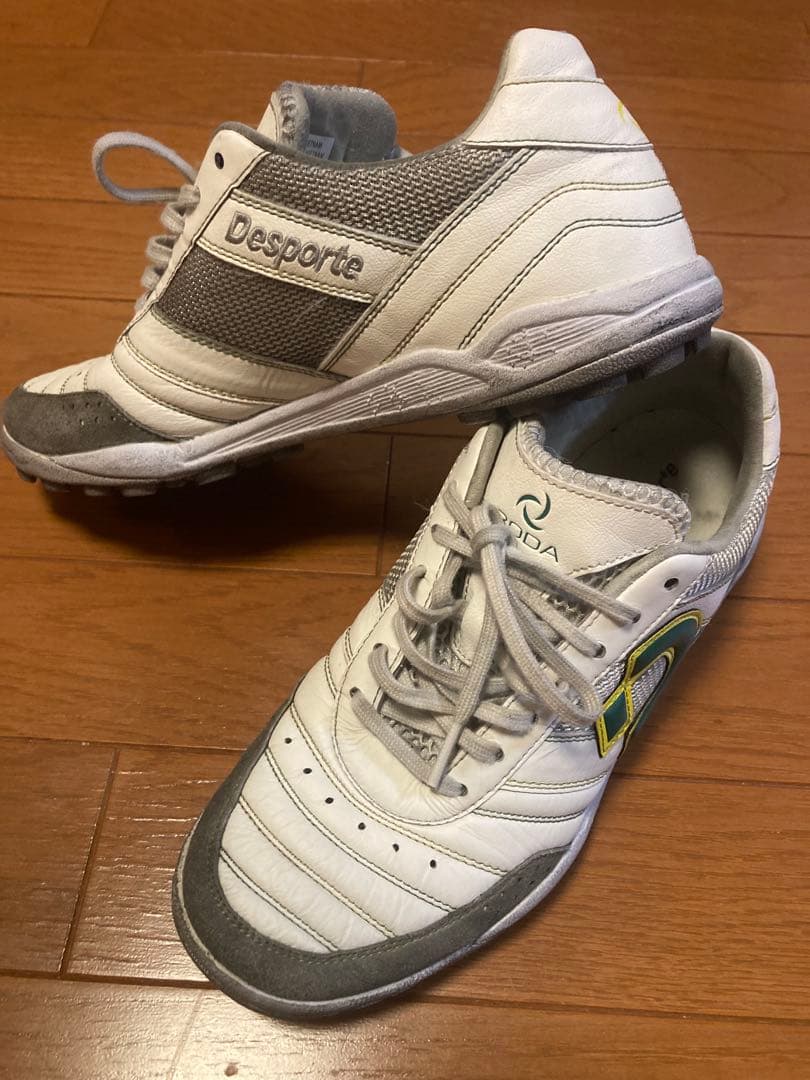 Desporte × RODA フットサルシューズ