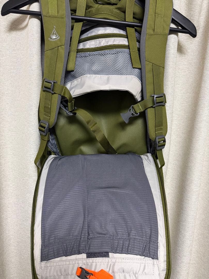 PLUS ONE WORKS マキリ25L makiri オリーブ プラスワン