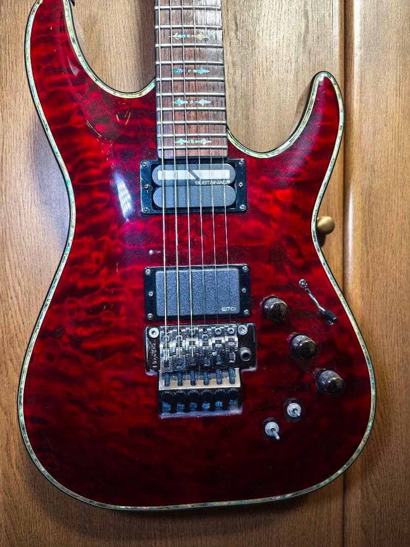 Schecter Hellraiser Sustainiac搭載（サスティナー）