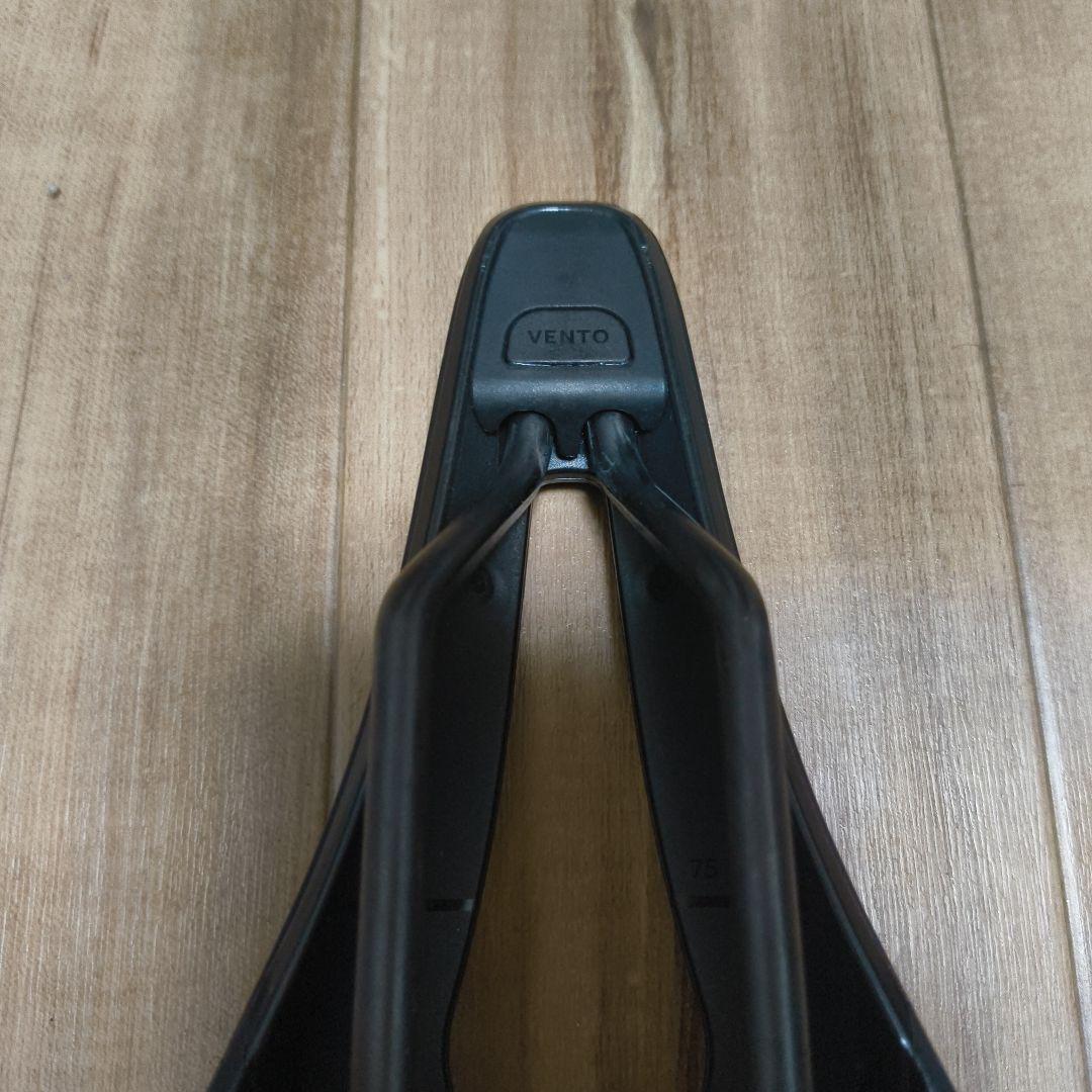 FIZIKE Vento Argo R1サドル　カーボンレール 140mm 美品