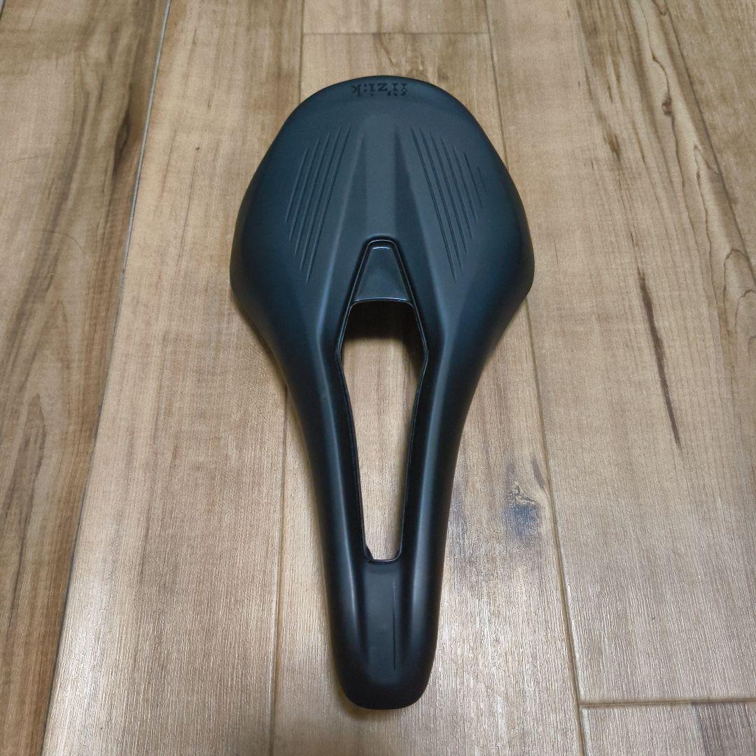 FIZIKE Vento Argo R1サドル　カーボンレール 140mm 美品