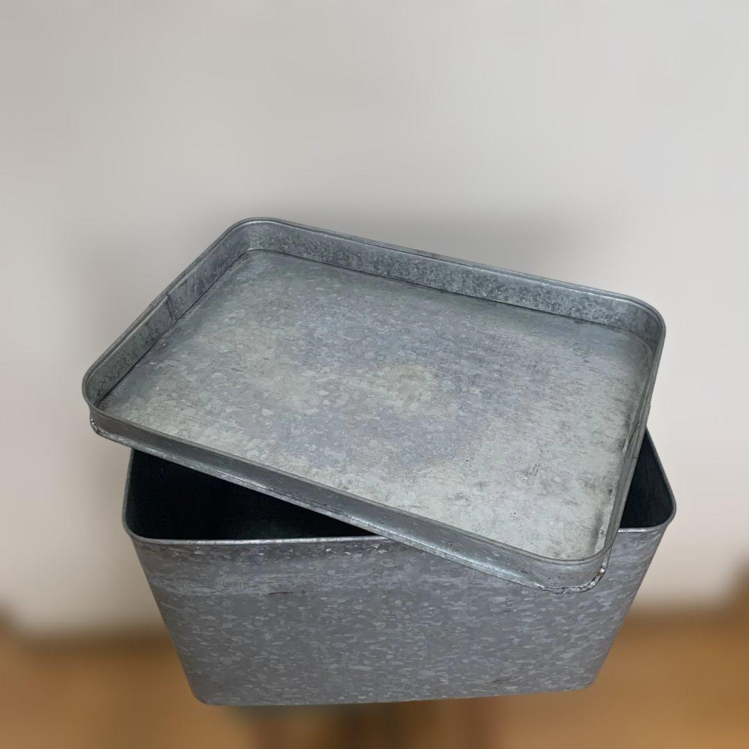 昭和レトロ　亜鉛メッキ鉄製の長方形ボックス アンティーク　オブジェ