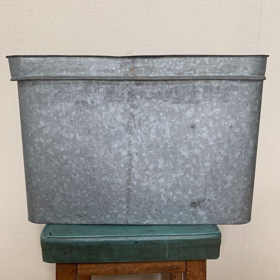 昭和レトロ　亜鉛メッキ鉄製の長方形ボックス アンティーク　オブジェ