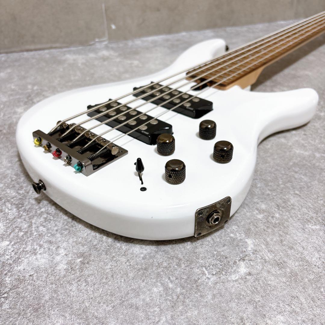 美品 YAMAHA ヤマハ TRBX305 5弦 エレキベース 白 アクティブ