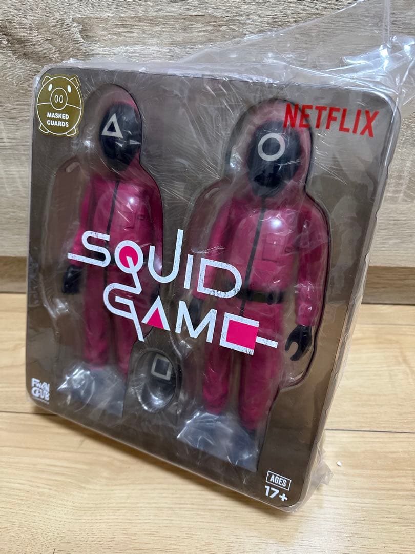 SQUID GAME マスク付きガードフィギュアセット