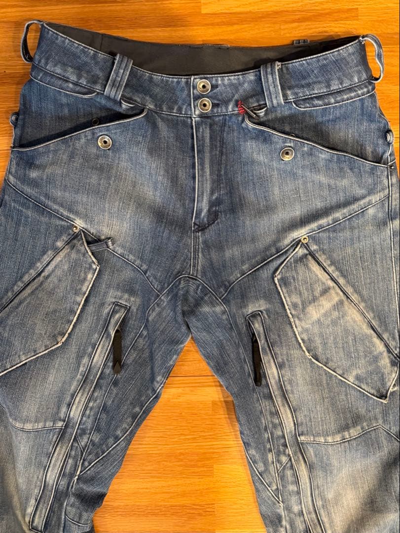 ボルコム　デニムスノーボードパンツ　Sサイズ