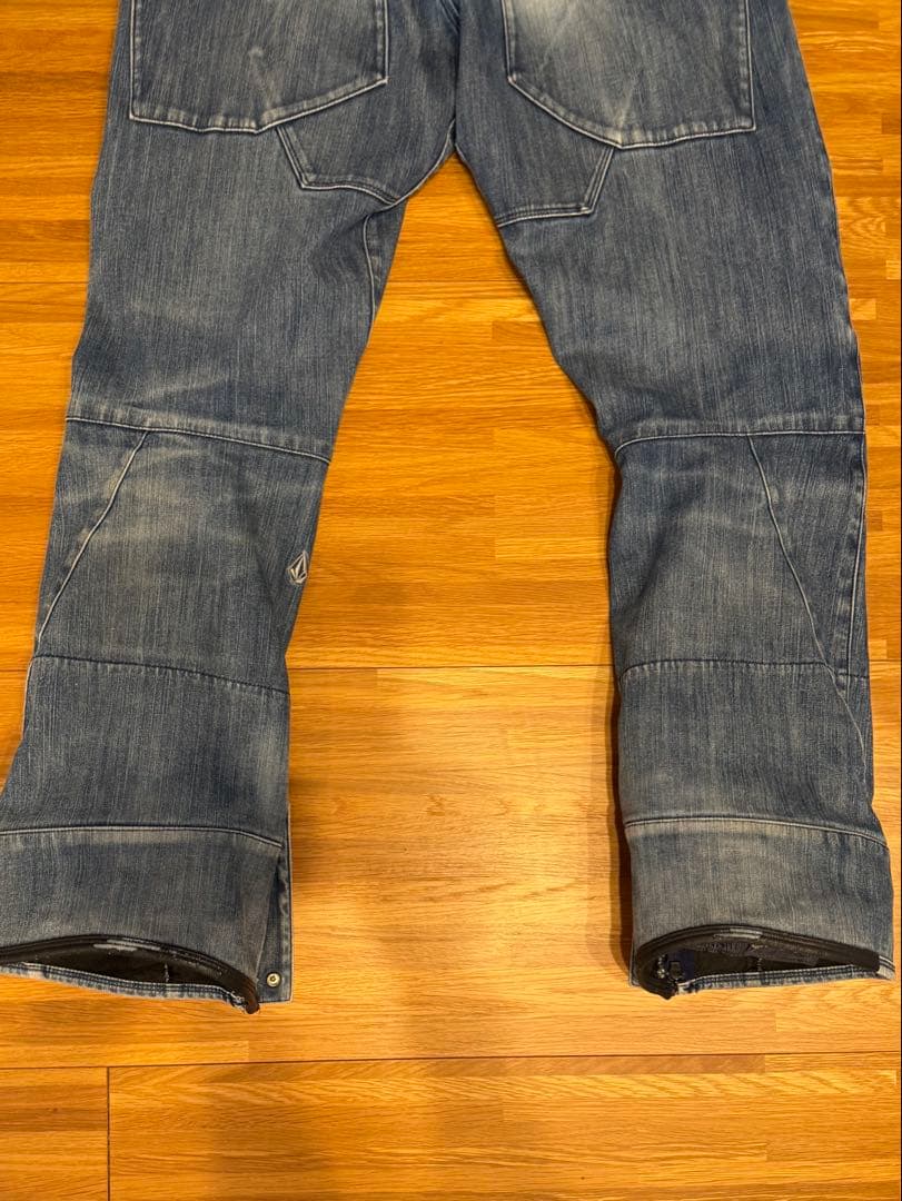 ボルコム　デニムスノーボードパンツ　Sサイズ