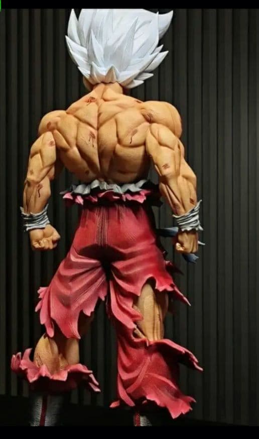 「圧倒的な存在感」超サイヤ人ゴッドSS 孫悟空 フィギュア 約38cm