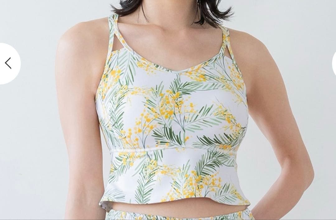 SUKALAスプリングフラワーフレアブラトップ