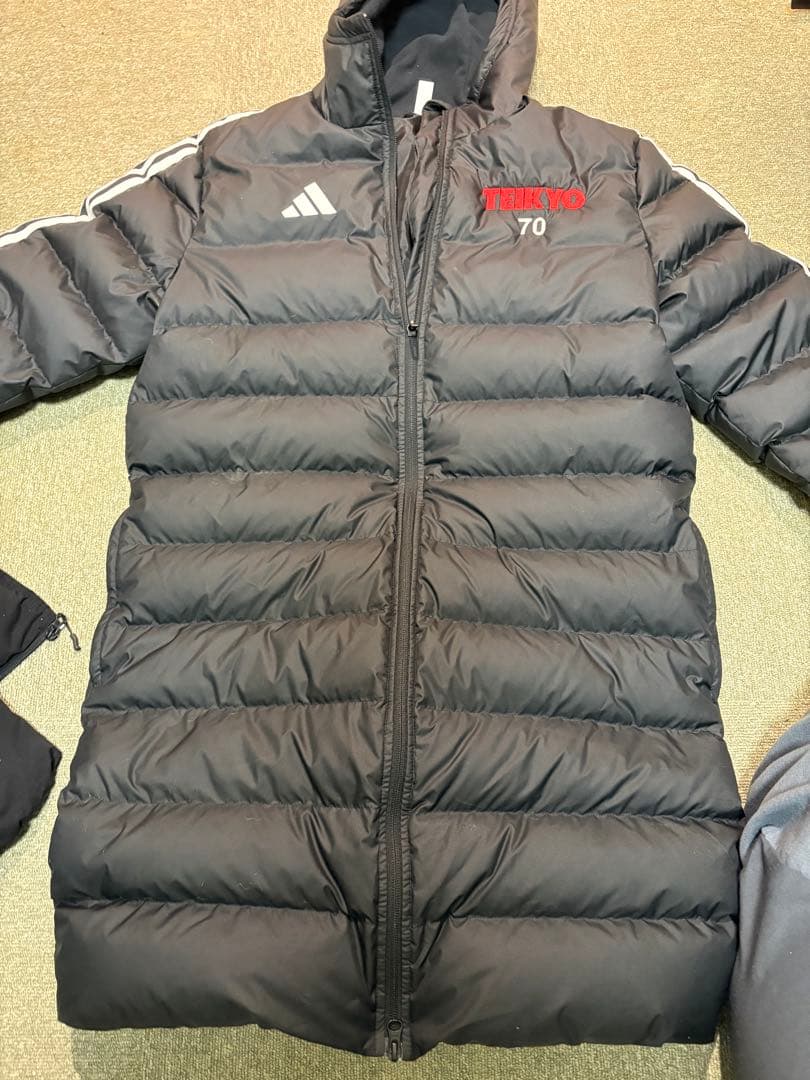 帝京第三　ベンチコート