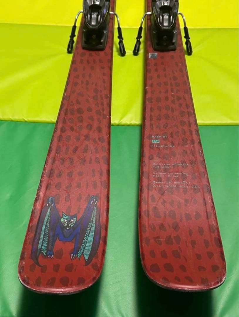 Völkl BASH 81 Skis with Bindings TwinTip