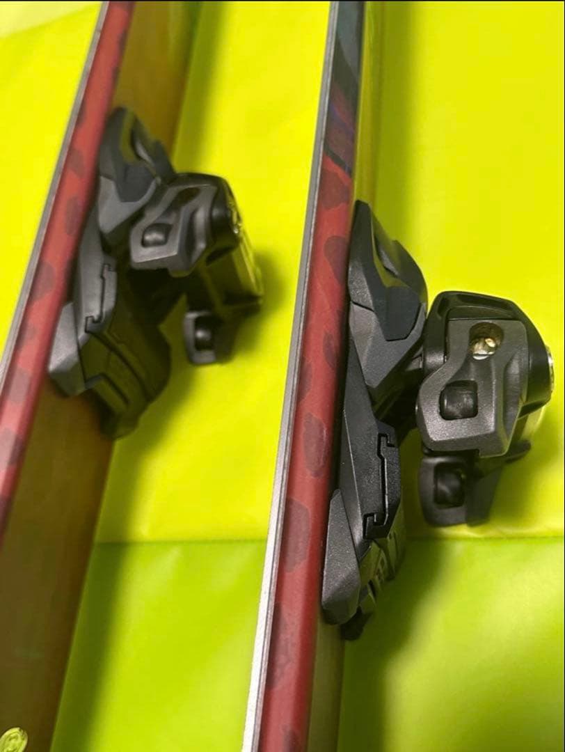 Völkl BASH 81 Skis with Bindings TwinTip