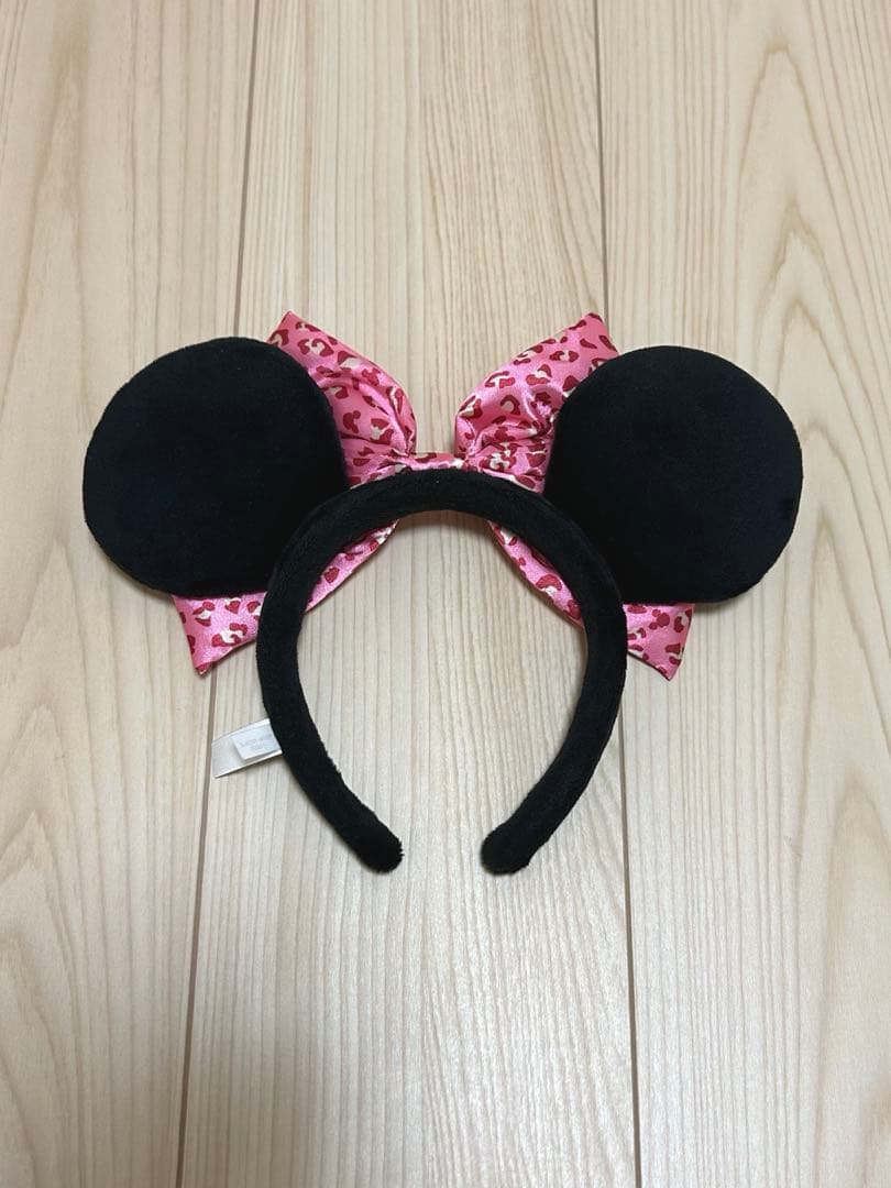 ミニーヒョウ柄　カチューシャ　ピンク