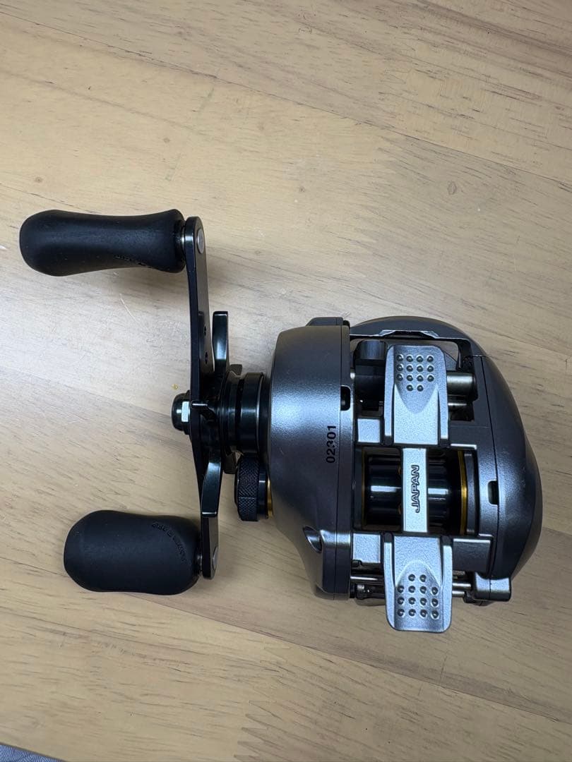 SHIMANO 09アルデバラン Mg7 右巻き