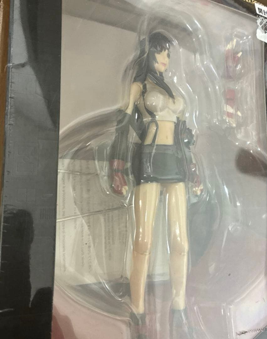FINAL FANTASY VII Tifa Lockhart フィギュア