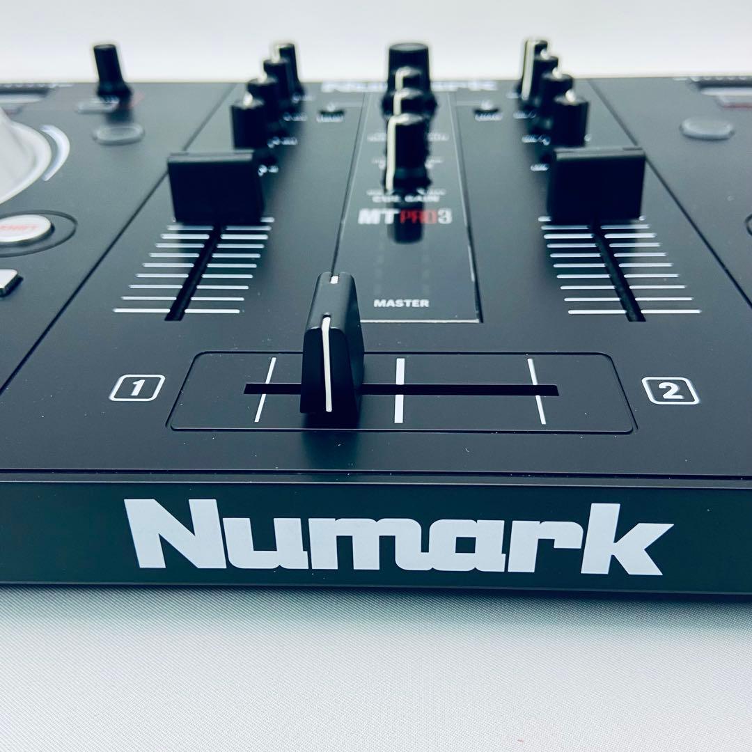Numark Mixtrack Pro 3 DJコントローラー Serato対応