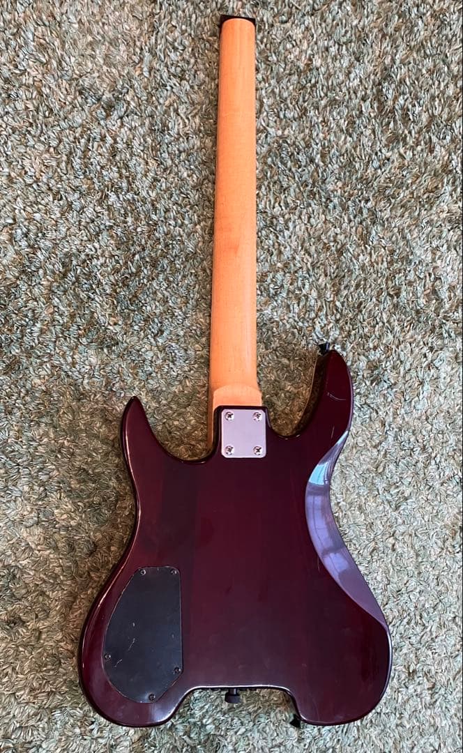 ヘッドレスギター