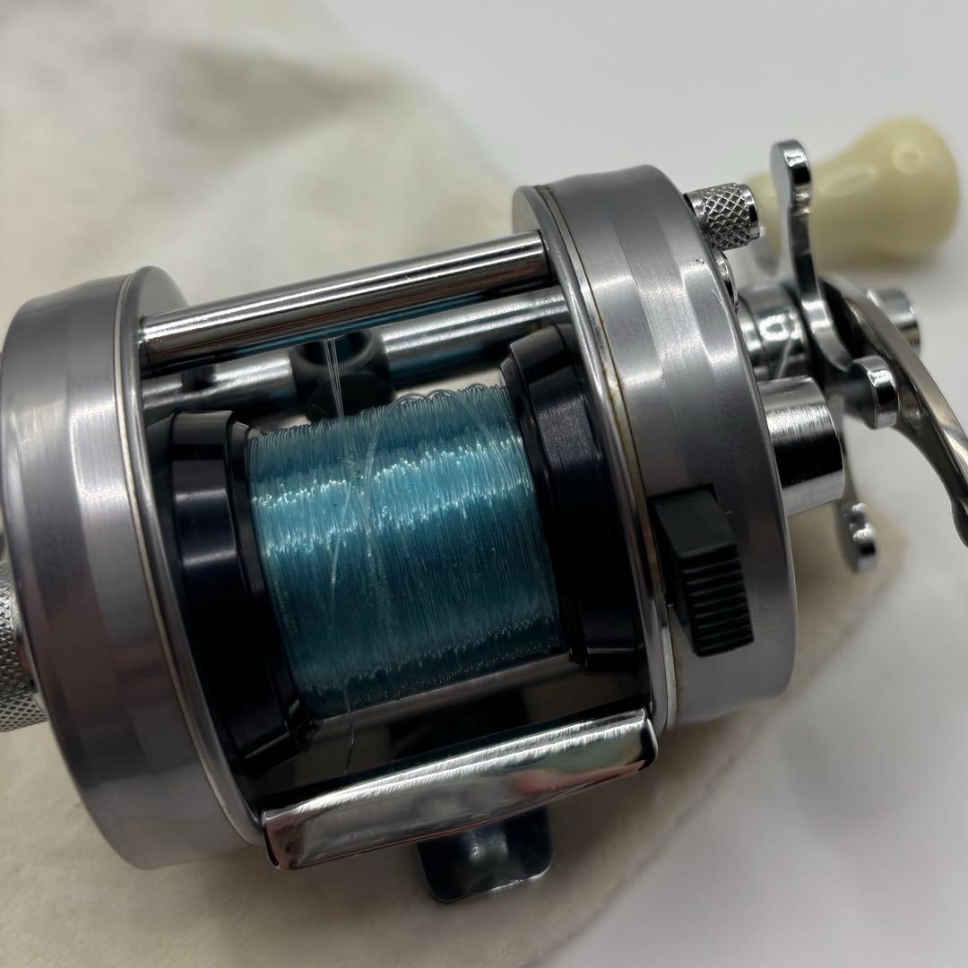 Vintage AbuGarcia Ambassadeur 2500CI リール