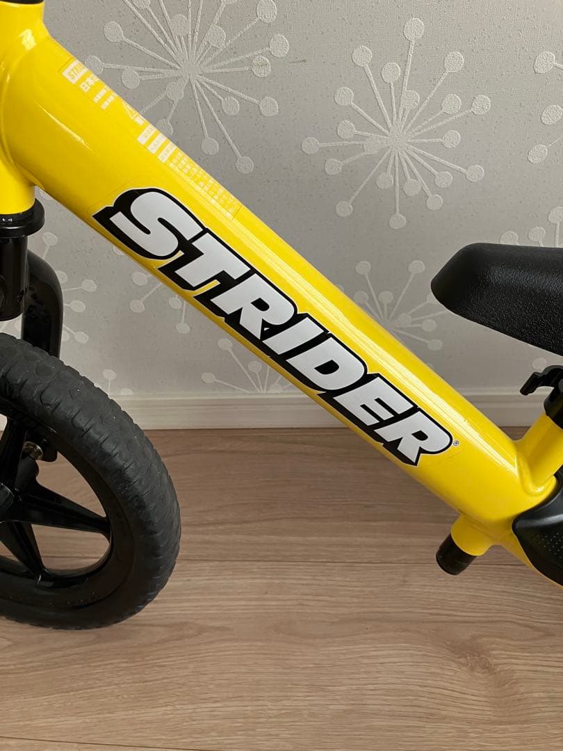STRIDER ストライダー　バランスバイク 12インチ イエロー