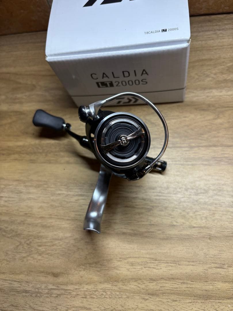 DAIWA CALDIA LT 2000S スピニングリール
