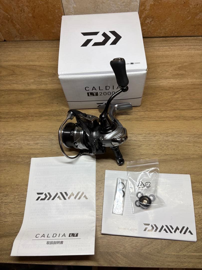 DAIWA CALDIA LT 2000S スピニングリール