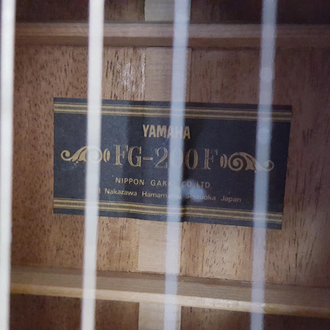 【期間限定特価】ヤマハFG-200F黒ラベル・日本製・70年代製