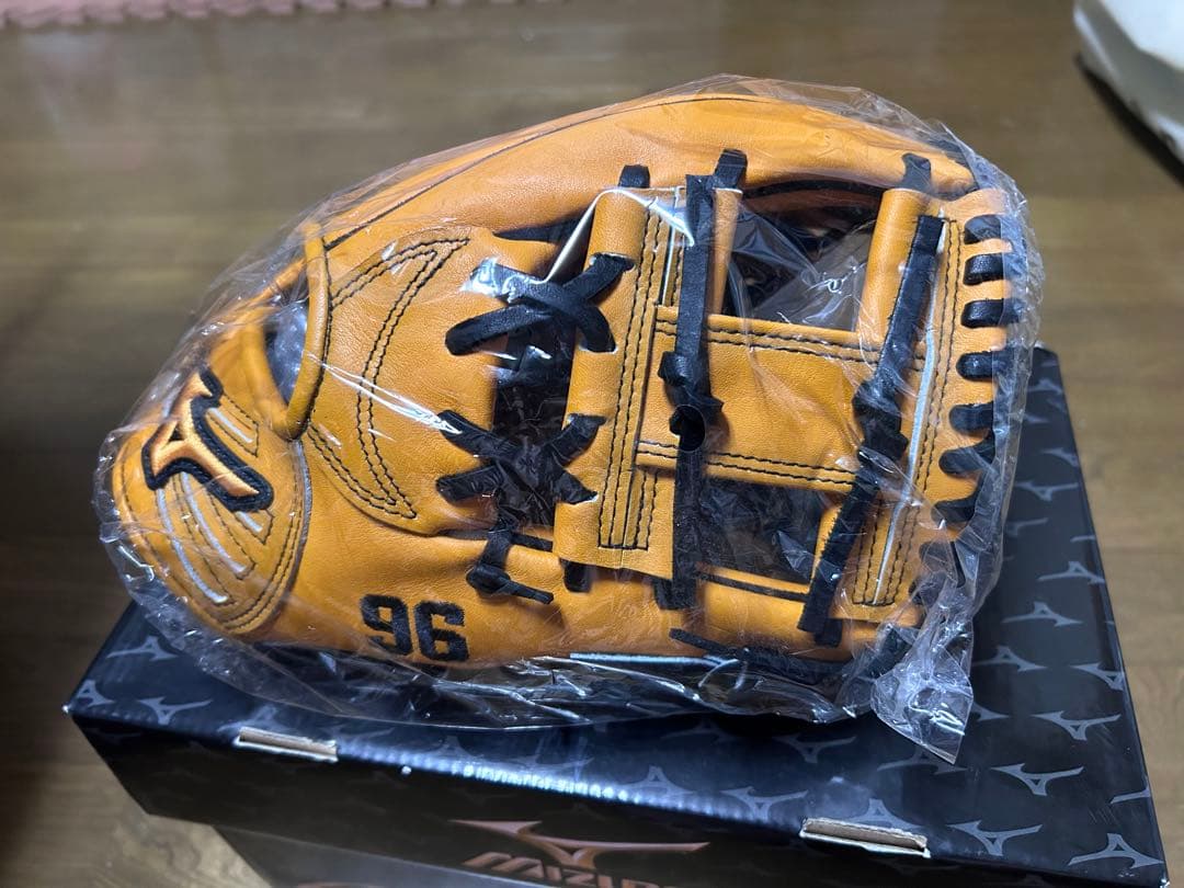 うえぽん　コブクログローブ