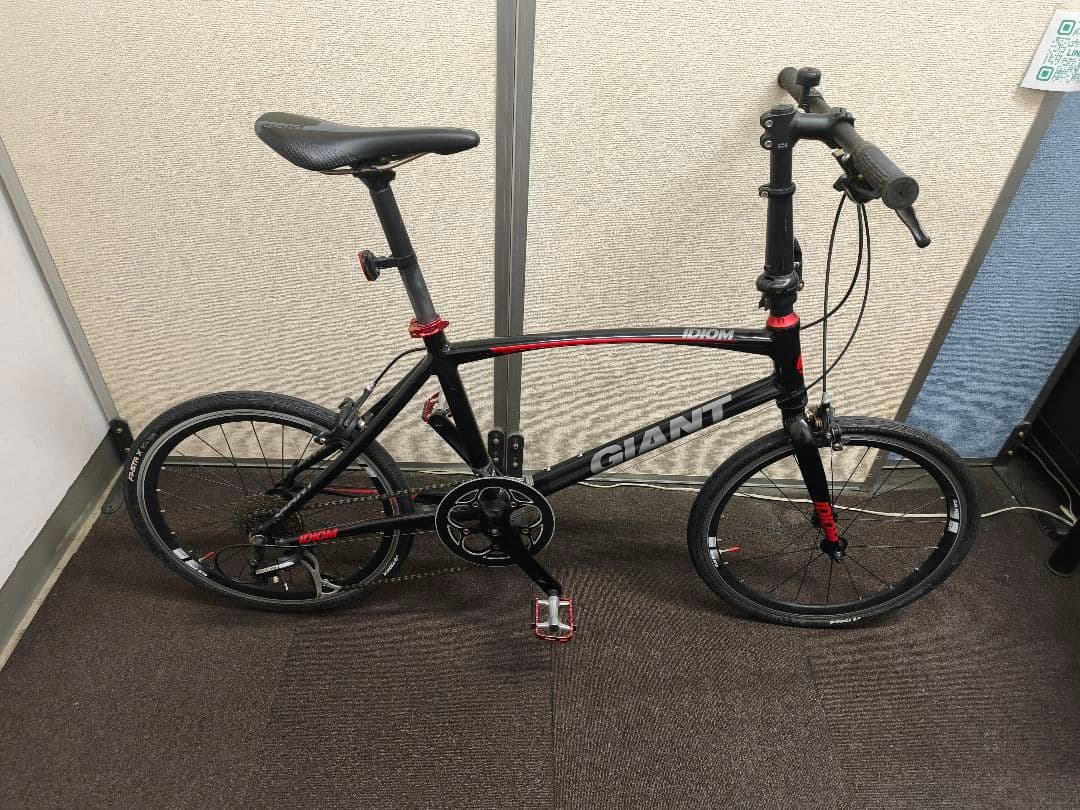 GIANT　IDIOM Mサイズ　20インチ ブラック/レッド