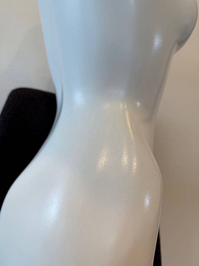 卓上トルソー 女性 上半身 ホワイト