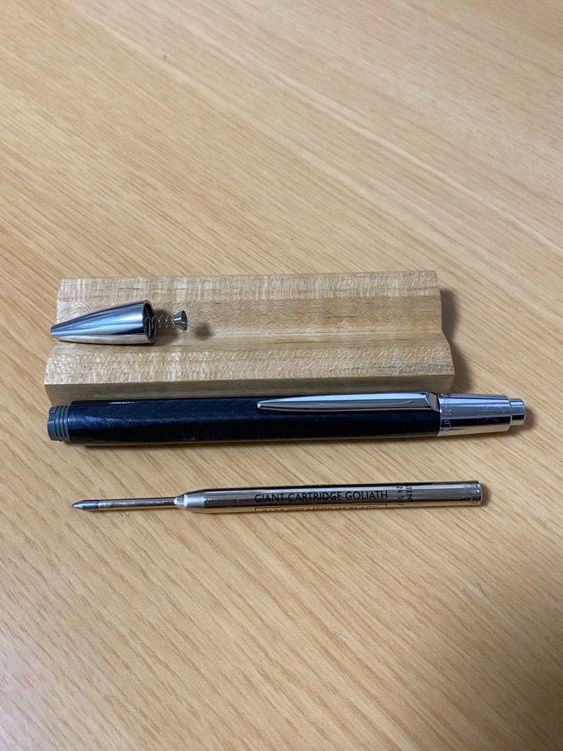 CARAN d'ACHE カランダッシュ ボールペン アルケミクス カーボン