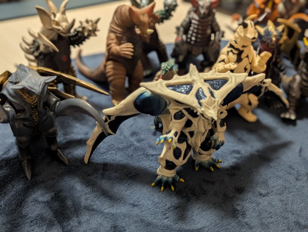 さ*ー様 ウルトラマンシリーズ 怪獣フィギュアセット 好きな10体まとめ売りか(