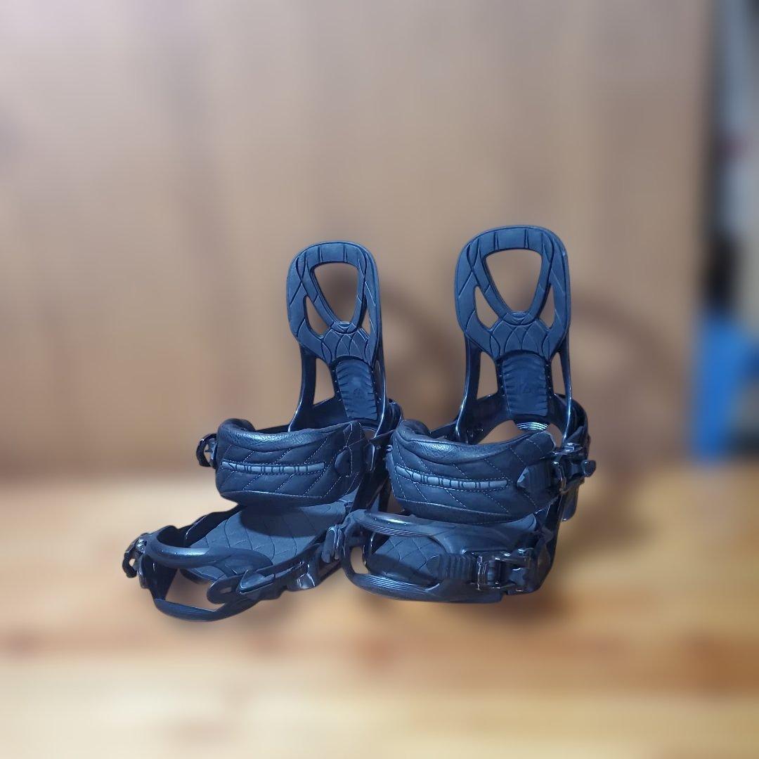 SALOMON スノーボードビンディング S/Mサイズ！ BD2602