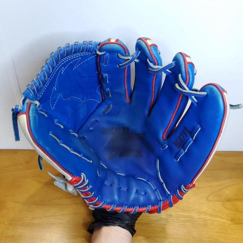 アシックス ダルビッシュ有モデル ライオン ゴールドステージ 軟式グローブ