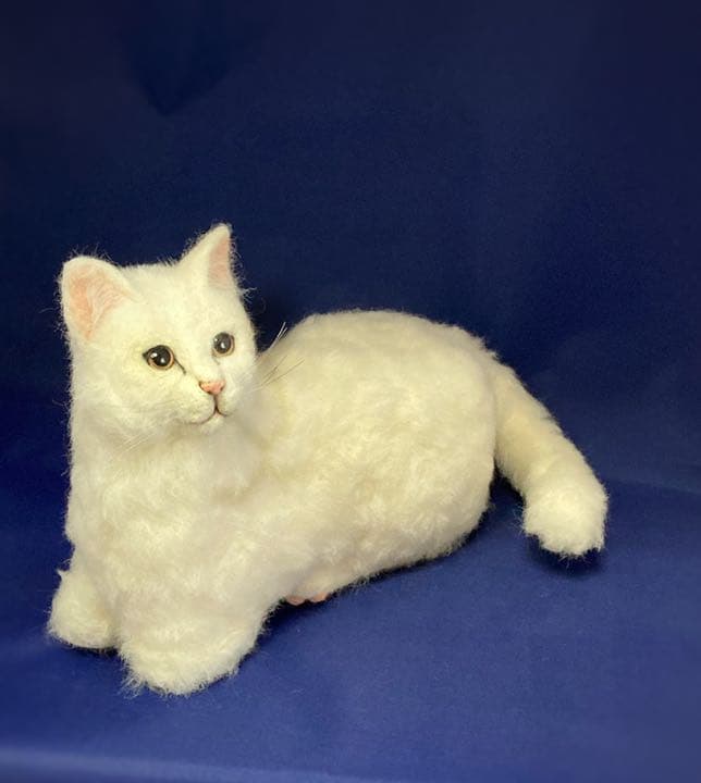 羊毛フェルト 猫 サンプルページ 白猫 L L L ハンドメイド 香箱座り