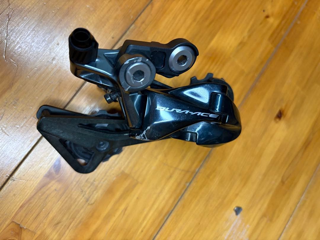 Shimano Dura-Ace RD-R9100リアディレイラー