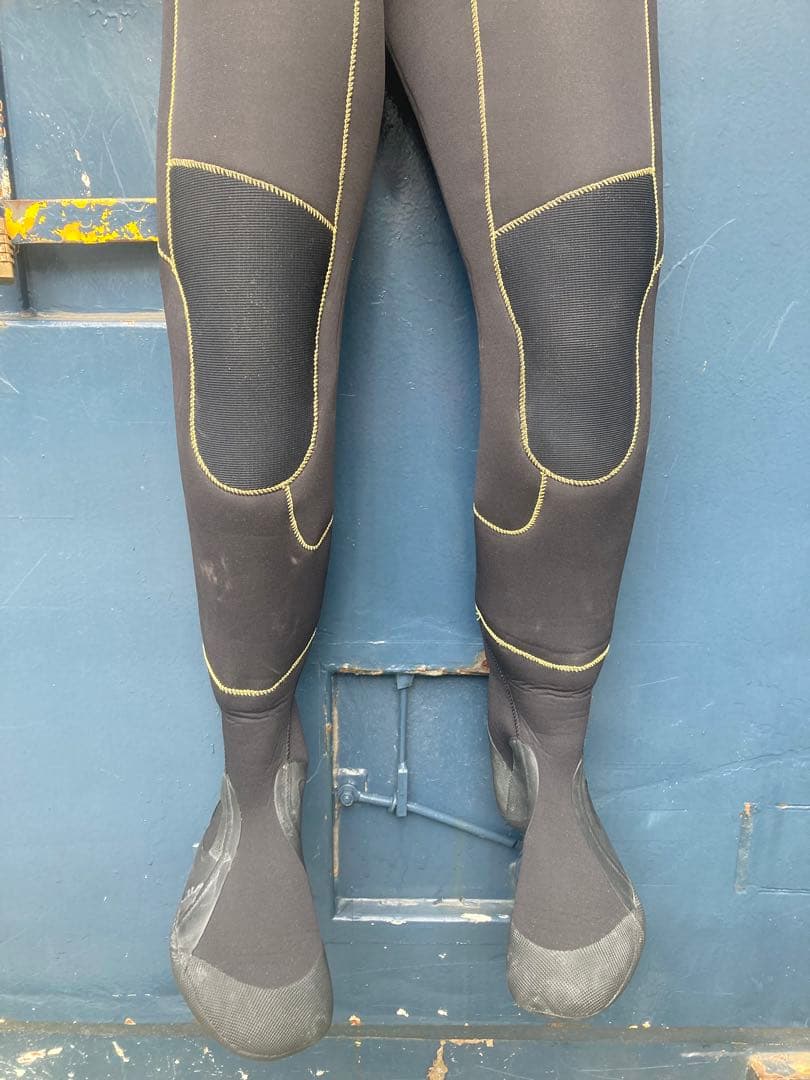 BEWET ウェットスーツ 長袖・長ズボン 黒