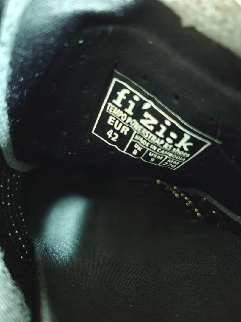 フィジーク TEMPO 白 42サイズ