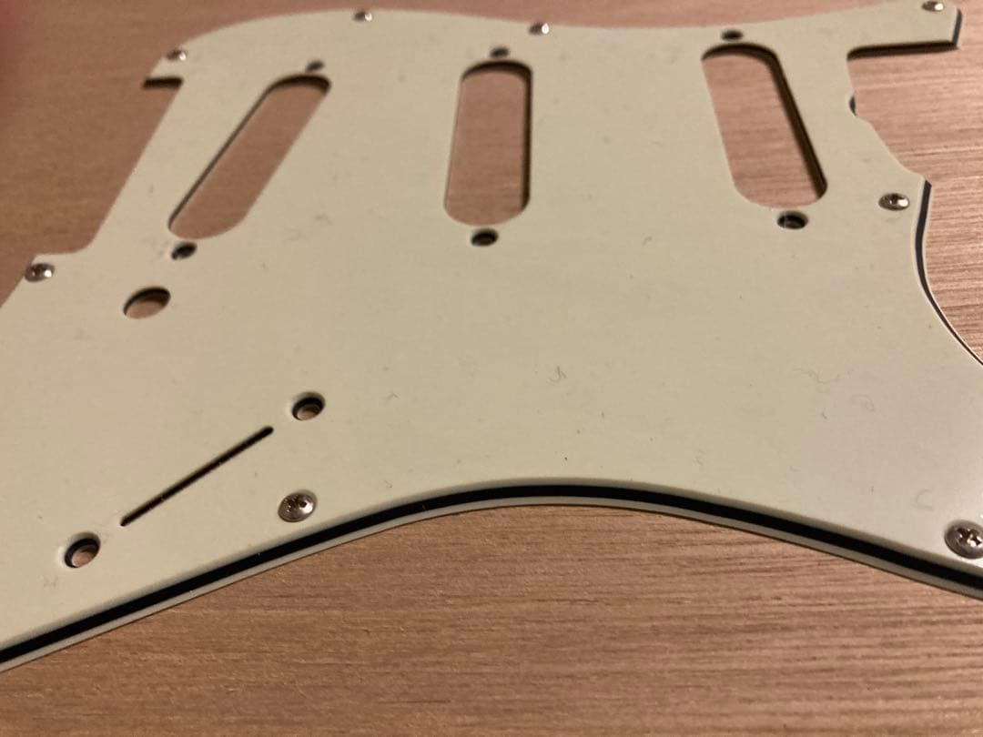 セルロイド製 ストラトピックガード '64 crazyparts グリーンガード