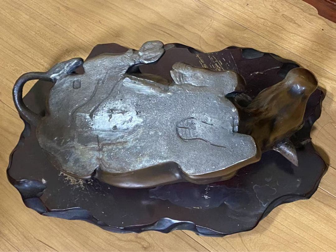 旧家蔵出（大牛）置物 時代物