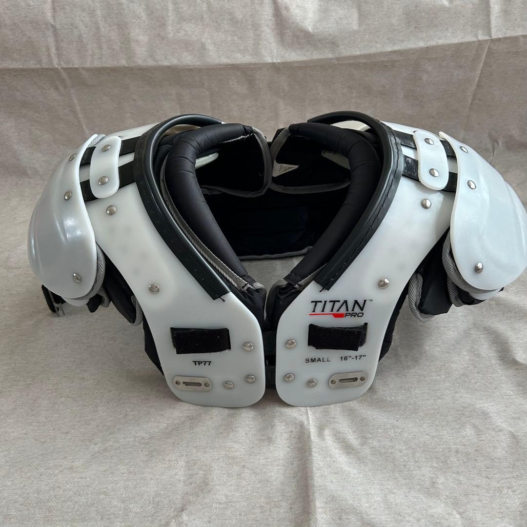 shiho　アメフト　ショルダー　タイタンPro