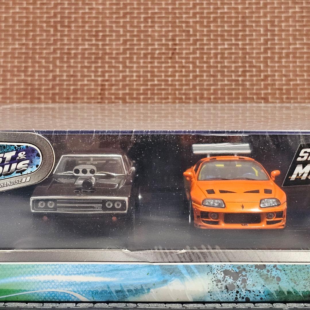 グリーンライト　2台セット　ケース付き　ワイルドスピード　チャージャー&スープラ