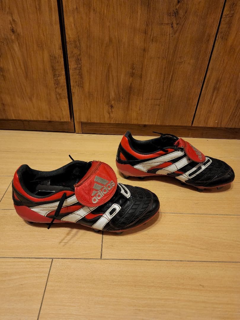 アディダス　プレデターアクセレレイター　fg・ag 2018 復刻版